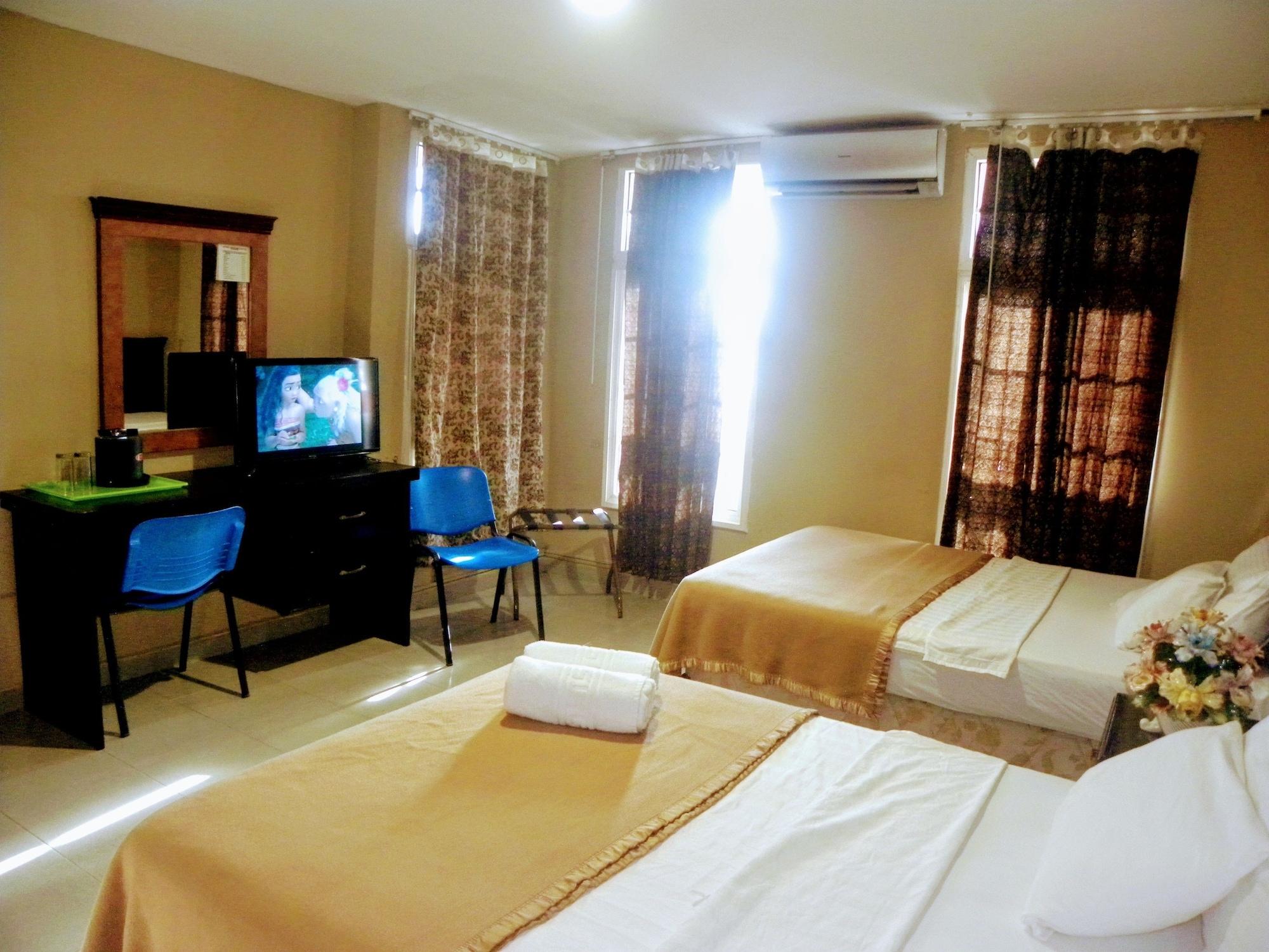 Meryland Hotel โกลอน ภายนอก รูปภาพ